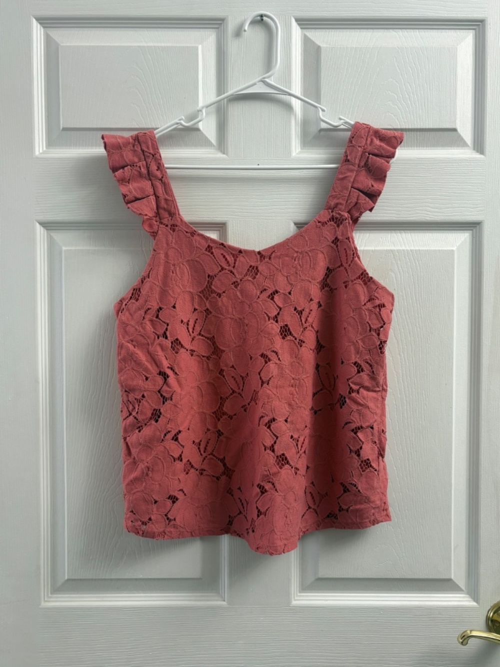 Women's Monteau Lace Ruffle Sleeve Boho Tank Top - Picture 4 of 5